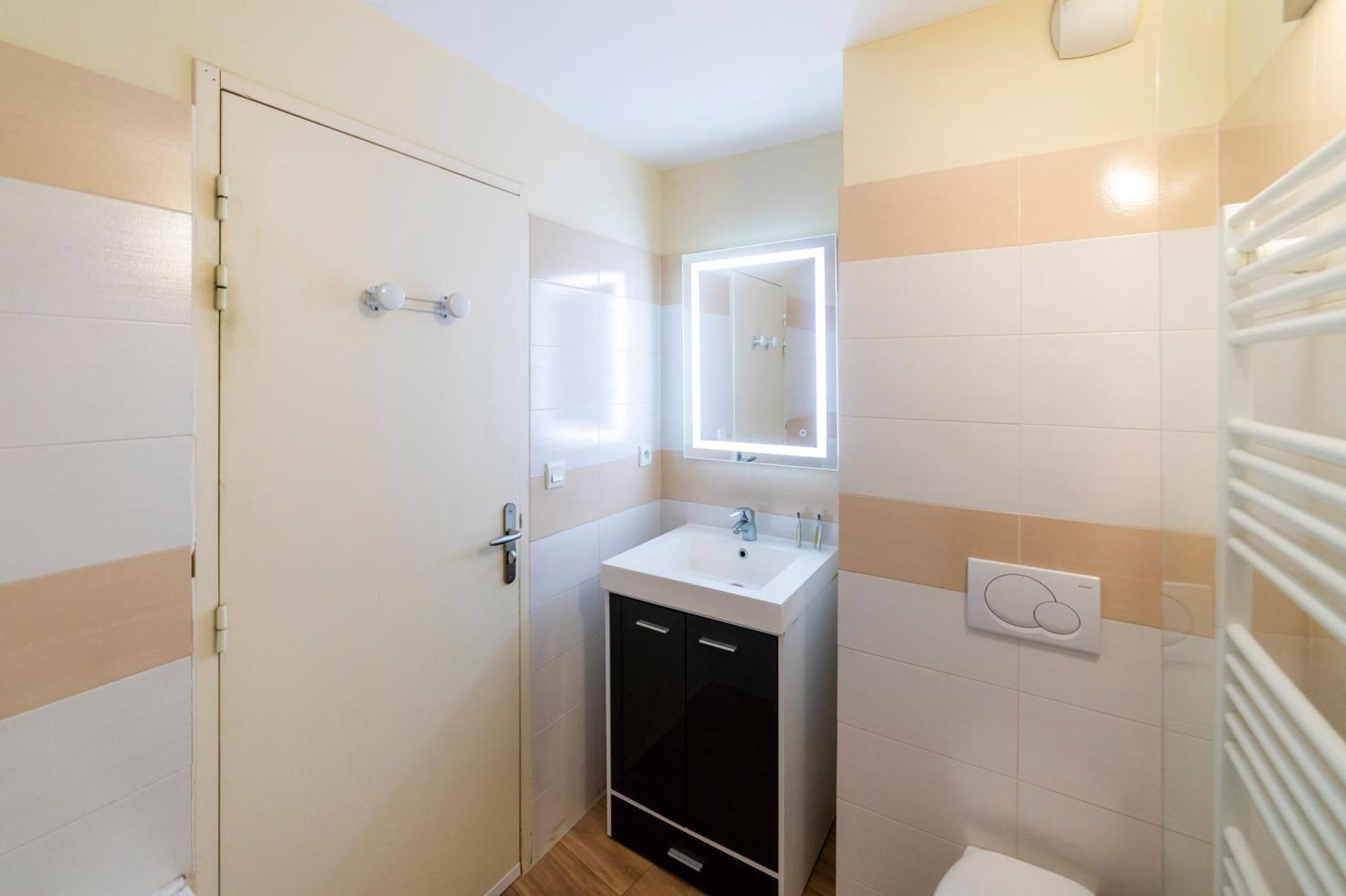 Apartamento T2 Au Coeur Du Centre Historique De Briancon #5 Exterior foto